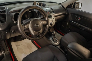 Хетчбэк Kia Soul 2010 года, 729000 рублей, Челябинск