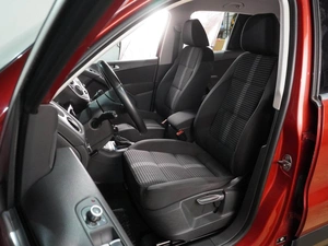 Внедорожник Volkswagen Tiguan 2010 года, 1189000 рублей, Воронеж