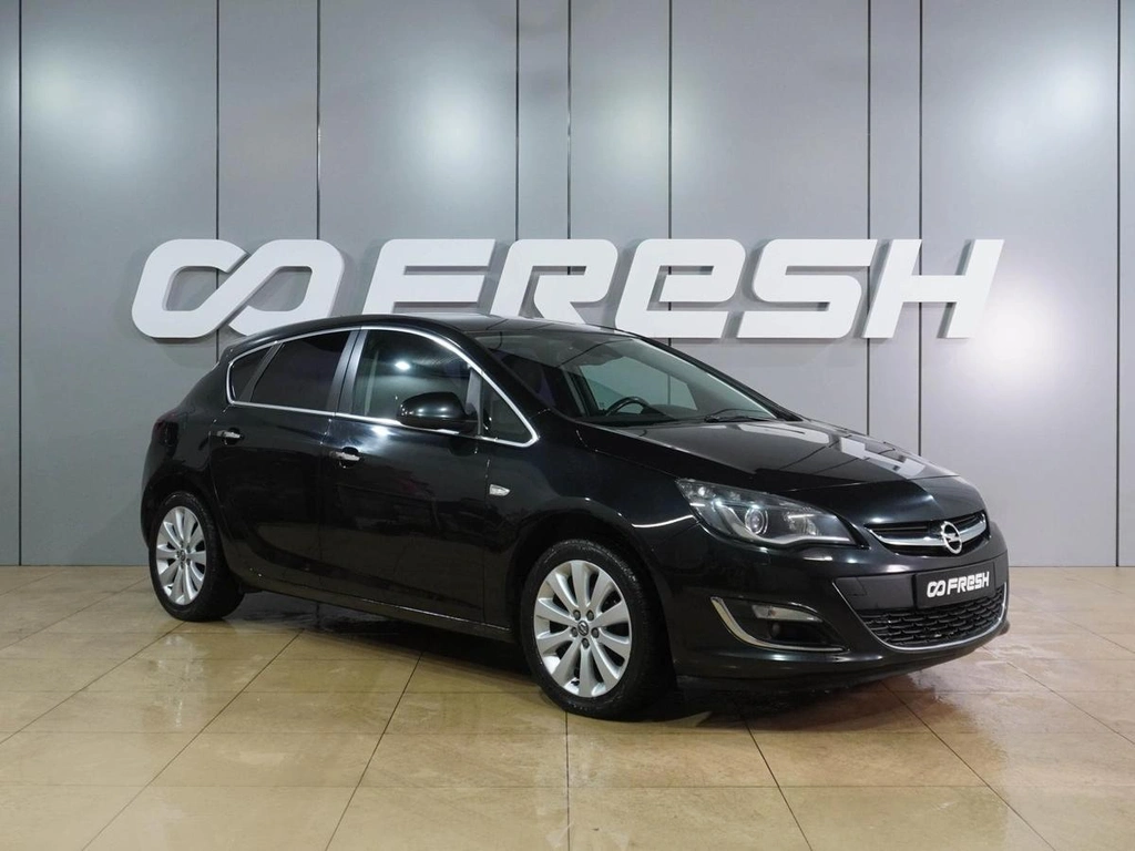 Хетчбэк Opel Astra 2012 года, 999000 рублей, Воронеж