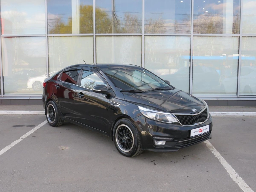 Седан Kia Rio 2015 года, 950000 рублей, Брянск