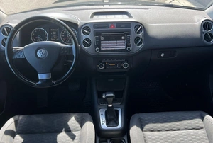 Внедорожник Volkswagen Tiguan 2010 года, 1070000 рублей, Солонцы