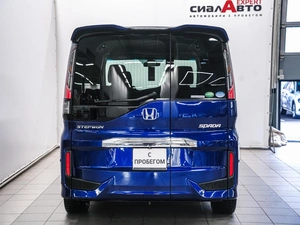 Минивэн Honda Stepwgn Spada 2016 года, 1850000 рублей, Красноярск