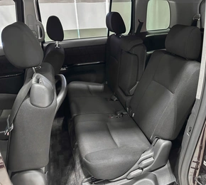 Минивэн Toyota Isis 2012 года, 1297000 рублей, Красноярск