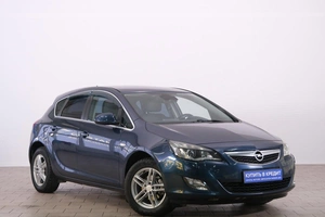 Хетчбэк Opel Astra 2011 года, 779000 рублей, Омск