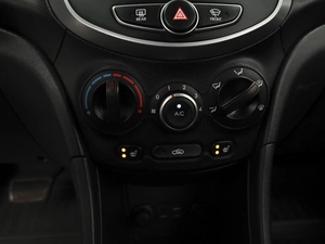 Седан Hyundai Solaris 2015 года, 1039000 рублей, Ставрополь