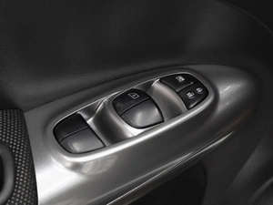 Внедорожник Nissan Juke 2011 года, 860000 рублей, Омск