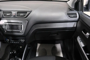 Седан Kia Rio 2016 года, 999000 рублей, Омск