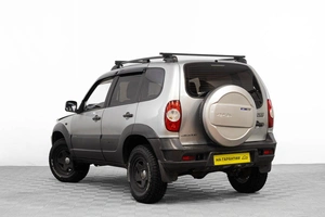 Внедорожник Chevrolet Niva 2014 года, 649000 рублей, Барнаул