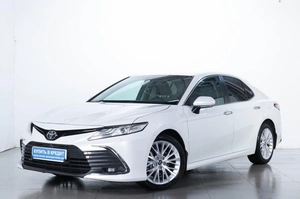 Седан Toyota Camry 2018 года, 2299000 рублей, Челябинск