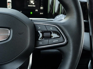 Внедорожник Geely Atlas 2024 года, 2440000 рублей, Краснодар
