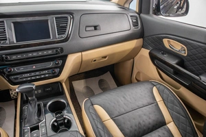 Минивэн Kia Carnival 2018 года, 2699000 рублей, Барнаул