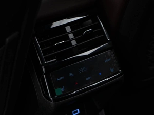 Внедорожник Geely Monjaro 2023 года, 3249999 рублей, Москва