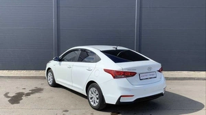 Седан Hyundai Solaris 2017 года, 1140000 рублей, Солонцы