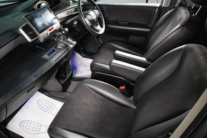 Минивэн Honda Freed 2015 года, 1259000 рублей, Сургут