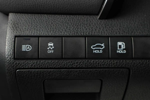 Седан Toyota Camry 2019 года, 3199000 рублей, Тюмень