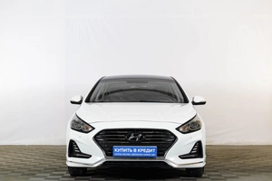 Седан Hyundai Sonata 2019 года, 2319000 рублей, Тюмень
