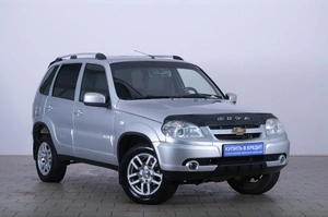 Внедорожник Chevrolet Niva 2016 года, 589000 рублей, Омск
