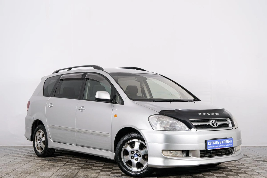 Минивэн Toyota Ipsum 2002 года, 749000 рублей, Красноярск
