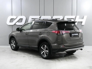Внедорожник Toyota RAV4 2016 года, 2889000 рублей, Аксай