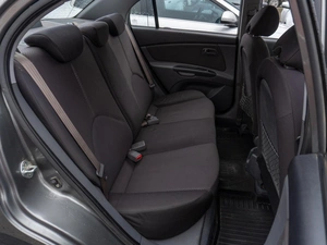 Седан Kia Rio 2010 года, 599000 рублей, Саратов