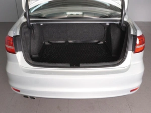 Седан Volkswagen Jetta 2015 года, 1292000 рублей, Красный Пахарь