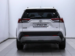 Внедорожник Toyota RAV4 2021 года, 3895000 рублей, Красноярск