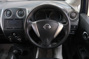 Хетчбэк Nissan Note 2015 года, 799000 рублей, Омск