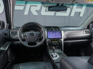 Седан Toyota Camry 2013 года, 1799000 рублей, Сургут