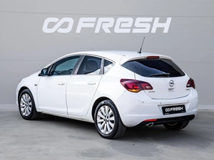 Хетчбэк Opel Astra 2011 года, 710000 рублей, Краснодар