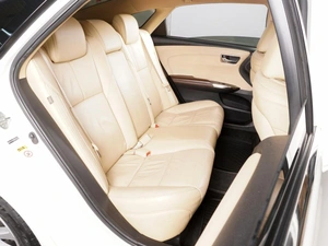 Седан Toyota Avalon 2013 года, 2095000 рублей, Красный Пахарь