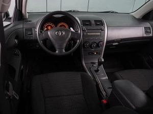 Седан Toyota Corolla 2008 года, 929000 рублей, Воронеж