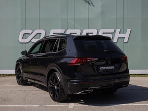 Внедорожник Volkswagen Tiguan L 2020 года, 2800000 рублей, Большой Сочи