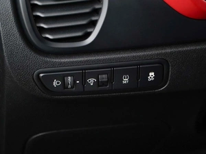 Хетчбэк Kia Rio X 2021 года, 1749077 рублей, Москва