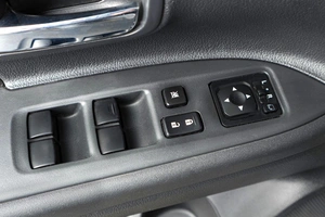 Внедорожник Mitsubishi Outlander 2012 года, 999000 рублей, Тюмень