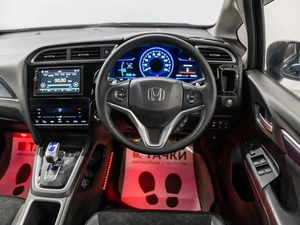 Универсал Honda Shuttle 2015 года, 1250000 рублей, Красноярск