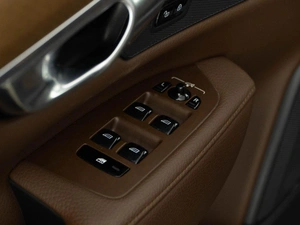 Седан Volvo S90 2019 года, 2699050 рублей, Москва