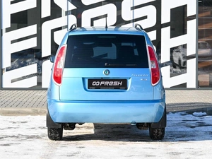 Минивэн Skoda Roomster 2011 года, 707000 рублей, Волгоград