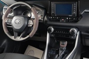 Внедорожник Toyota RAV4 2021 года, 3169000 рублей, Тюмень