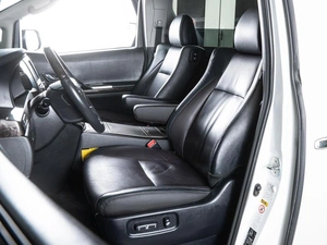 Минивэн Toyota Alphard 2013 года, 2900000 рублей, Волгоград