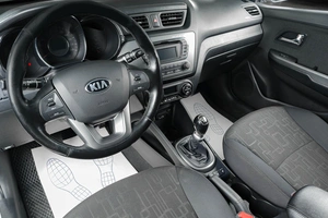 Седан Kia Rio 2014 года, 1049000 рублей, Тюмень