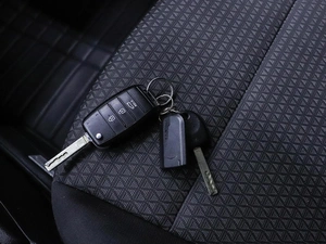 Седан Kia Rio 2020 года, 1369000 рублей, Красноярск