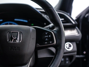 Хетчбэк Honda Civic 2018 года, 1820000 рублей, Красноярск