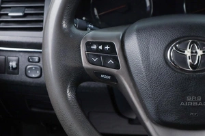 Седан Toyota Avensis 2009 года, 859000 рублей, Челябинск