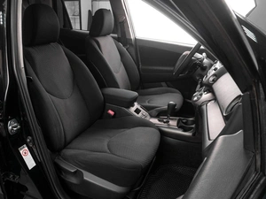 Внедорожник Toyota RAV4 2011 года, 1399000 рублей, Тюмень