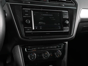 Внедорожник Volkswagen Tiguan 2018 года, 2500000 рублей, Аксай