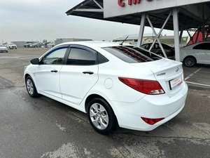 Седан Hyundai Solaris 2014 года, 995000 рублей, Абакан