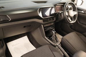 Внедорожник Volkswagen T-Cross 2022 года, 1729000 рублей, Челябинск