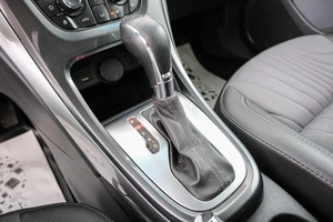 Седан Opel Astra 2014 года, 829000 рублей, Красноярск