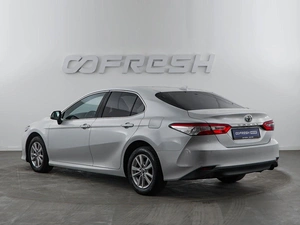 Седан Toyota Camry 2019 года, 2225055 рублей, Москва
