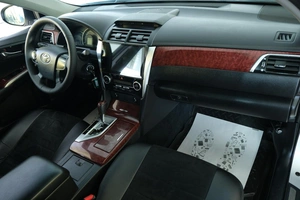 Седан Toyota Camry 2013 года, 1519000 рублей, Омск